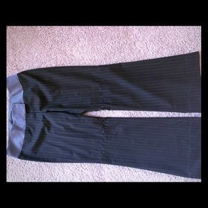 EXPRESS Women’s low rise straight flare